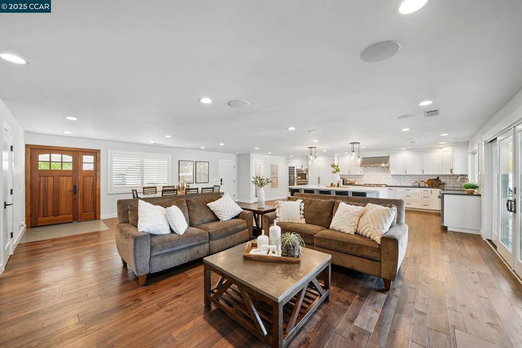San Ramon, CA 94583,11 Boca Raton Ct