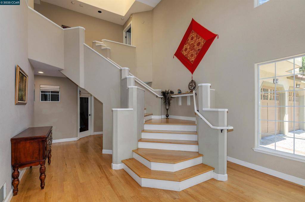 Lafayette, CA 94549,3434 Woodview Dr