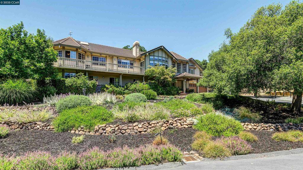 Lafayette, CA 94549,3434 Woodview Dr
