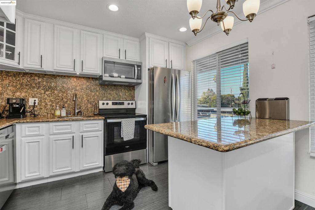Concord, CA 94521,4888 Clayton Rd #44
