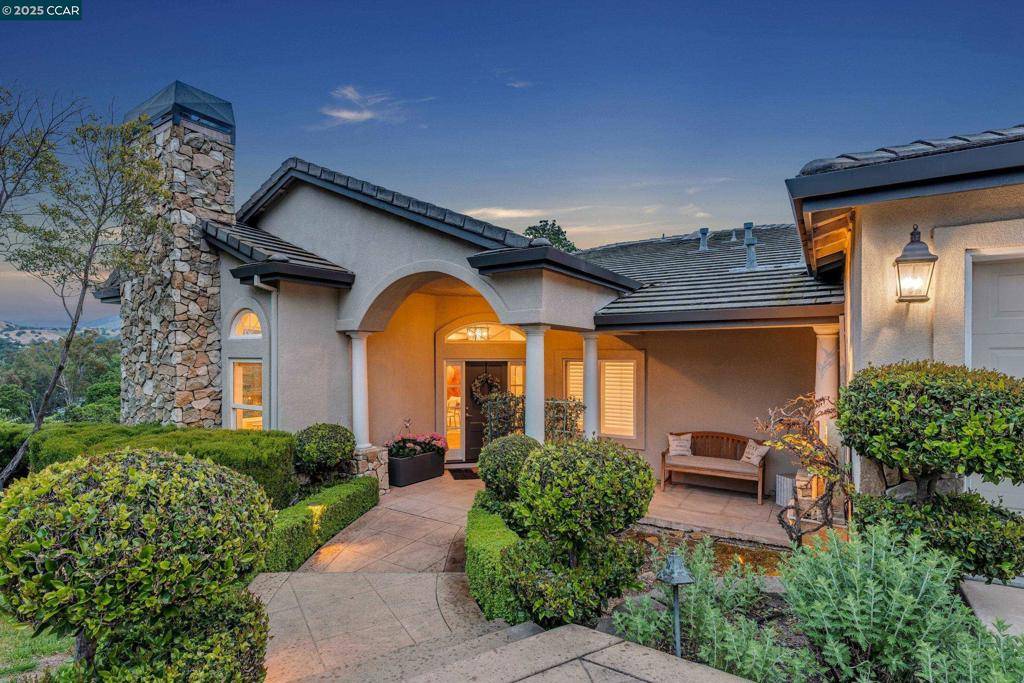 Walnut Creek, CA 94596,628 Sugarloaf Ct