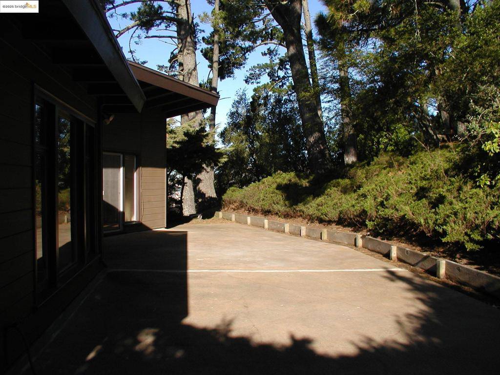 Oakland, CA 94611,6100 Skyline Blvd
