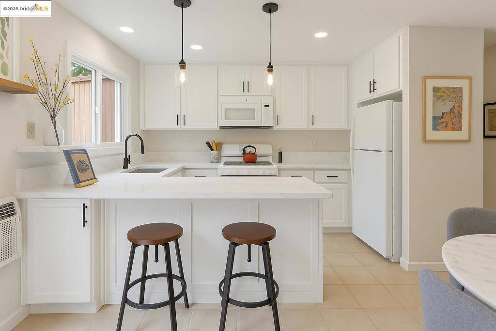 Concord, CA 94518,3055 TREAT BLVD #25