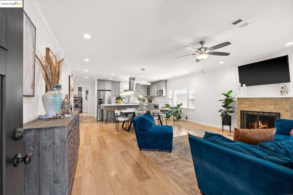 Oakland, CA 94619,2834 Birdsall Ave
