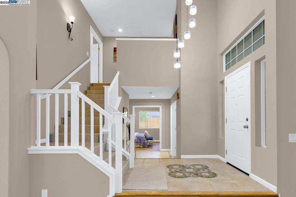Tracy, CA 95377,723 Ann Gabriel Ln