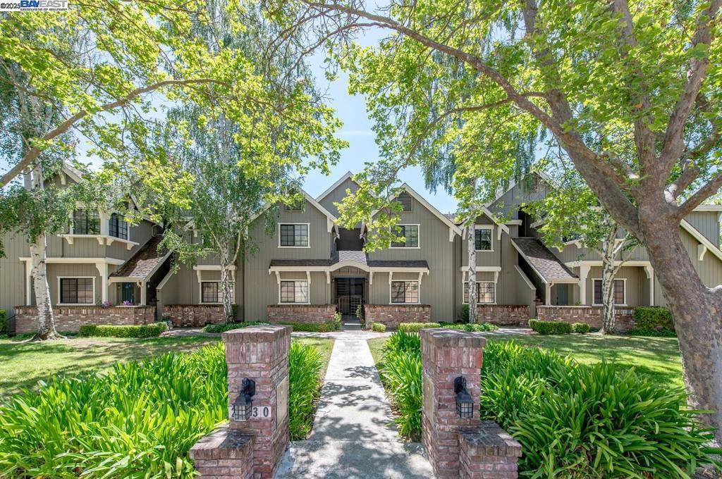 San Ramon, CA 94583-4221,2030 Canyon Woods Drive #F