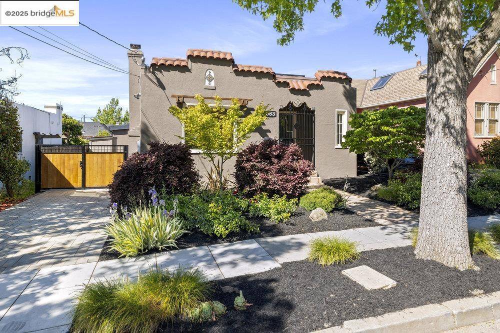 Oakland, CA 94602,3063 California St
