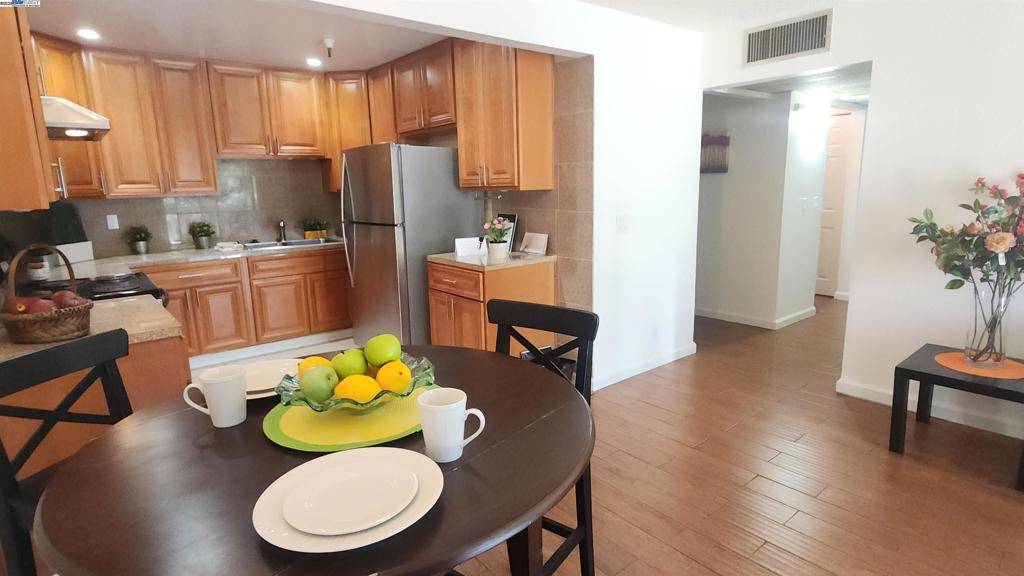 Hayward, CA 94541,1775 Panda Way #104