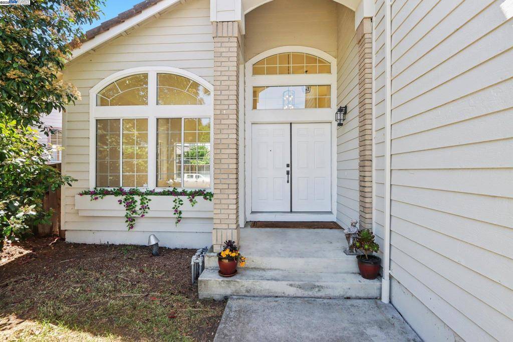 Pittsburg, CA 94565,2164 Rain Drop Cir
