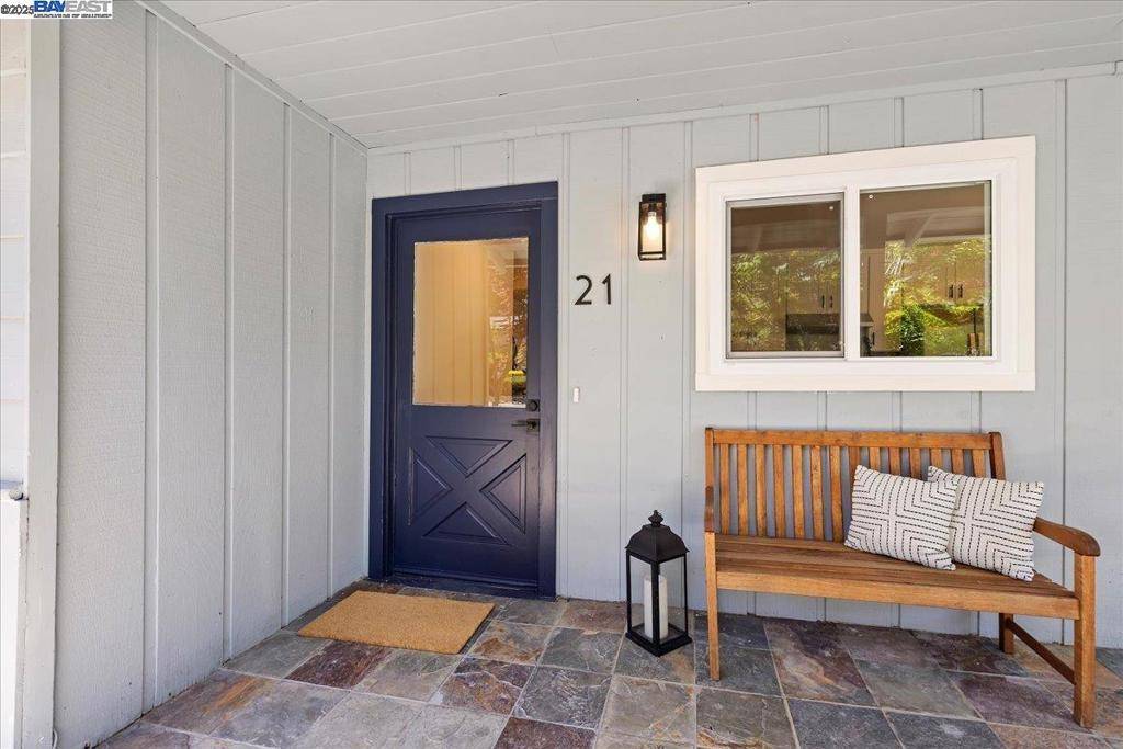 Orinda, CA 94563,21 Muth Dr