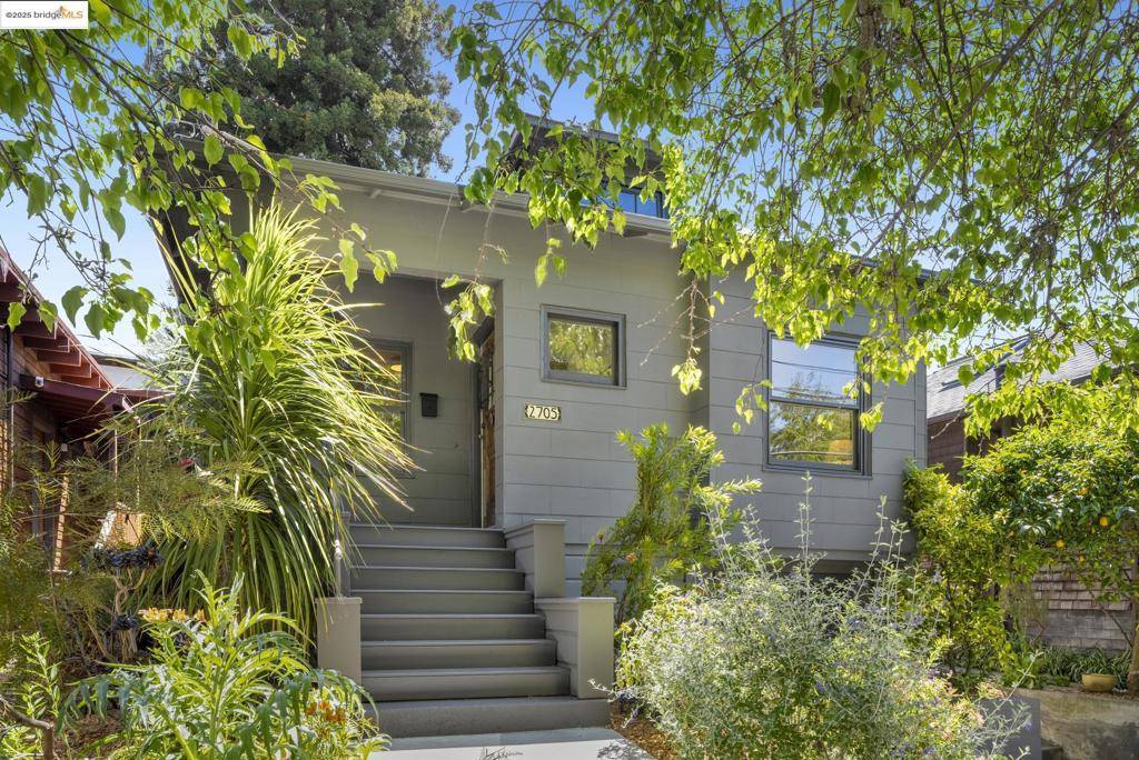 Berkeley, CA 94702,2705 Mathews St