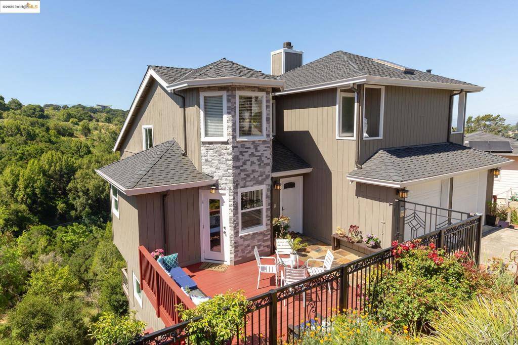 Oakland, CA 94605,10353 Royal Oak Rd