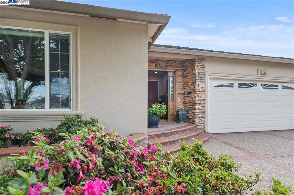 Castro Valley, CA 94546,4255 Circle Ave