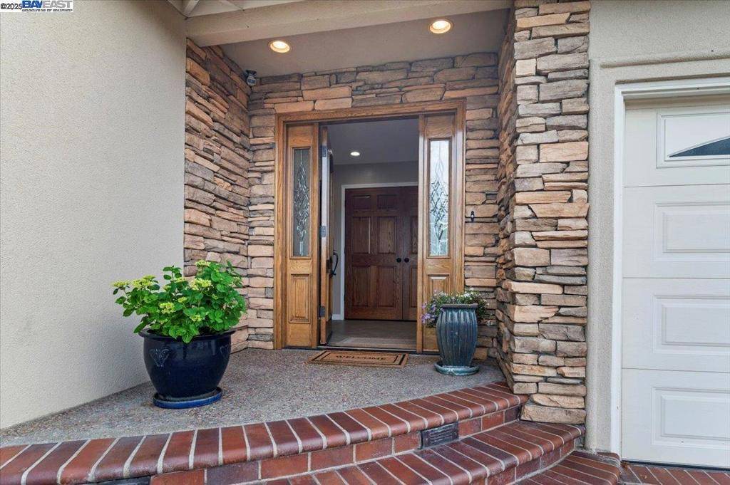 Castro Valley, CA 94546,4255 Circle Ave