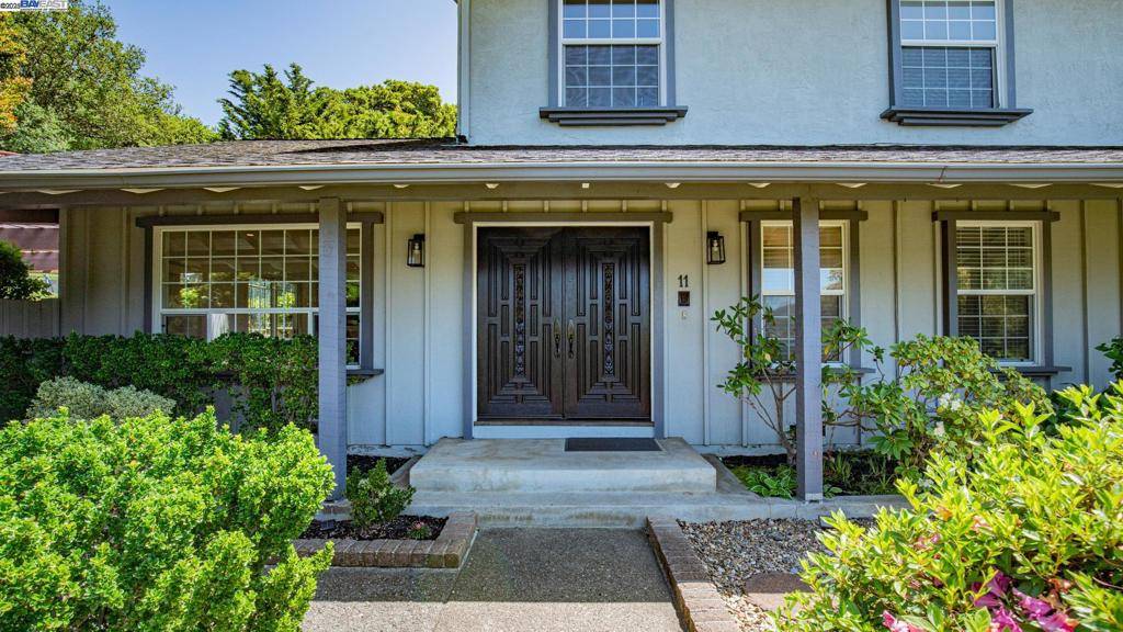 San Rafael, CA 94903,11 Oak Tree Court
