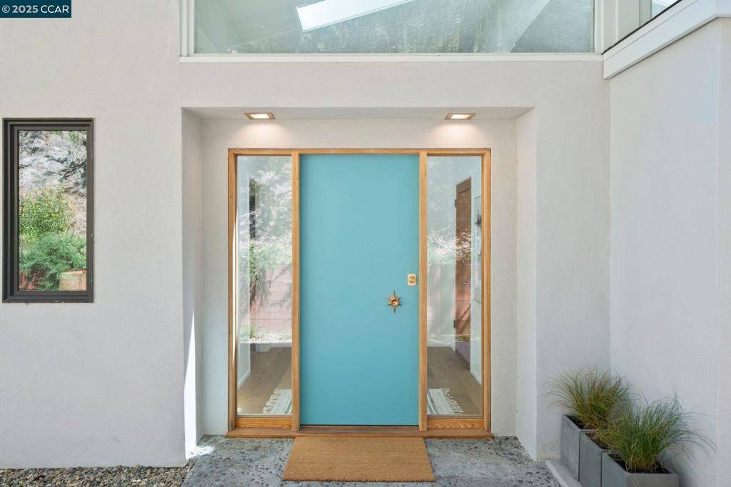 Orinda, CA 94563,233 Melody Ln