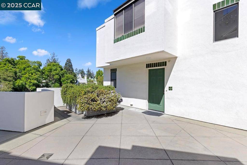 Pleasant Hill, CA 94523-3372,50 Mozden Ln