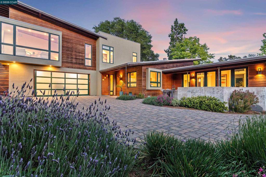Orinda, CA 94563,53 Tara Rd
