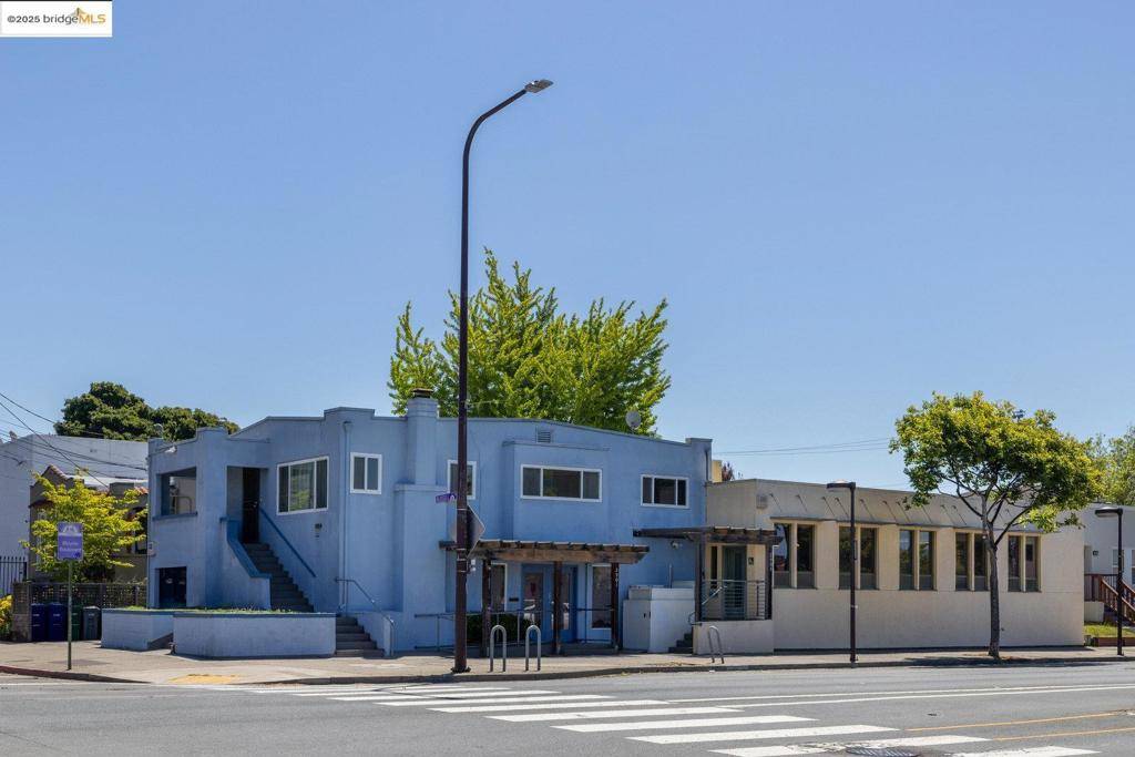 Berkeley, CA 94702,2903 Sacramento St