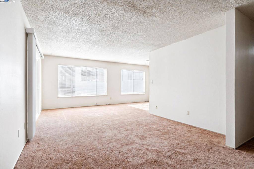 Oakland, CA 94610,424 Staten Ave #308