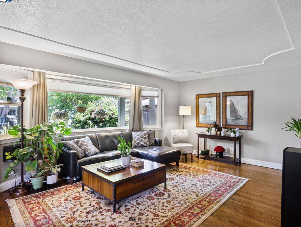 Hayward, CA 94544,554 EVANGELINE WAY