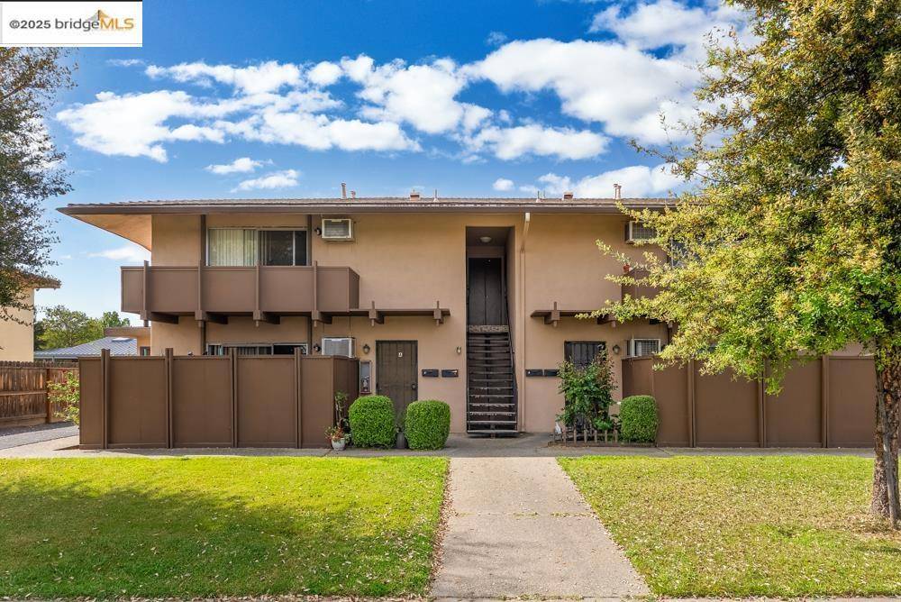 Tracy, CA 95376-3256,1510 W 12th