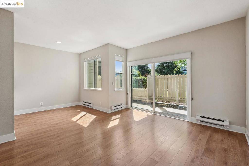 Richmond, CA 94804,9 Lakeshore CT