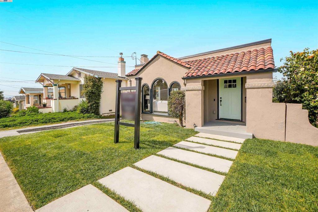 Oakland, CA 94601,2507 Maxwell Ave