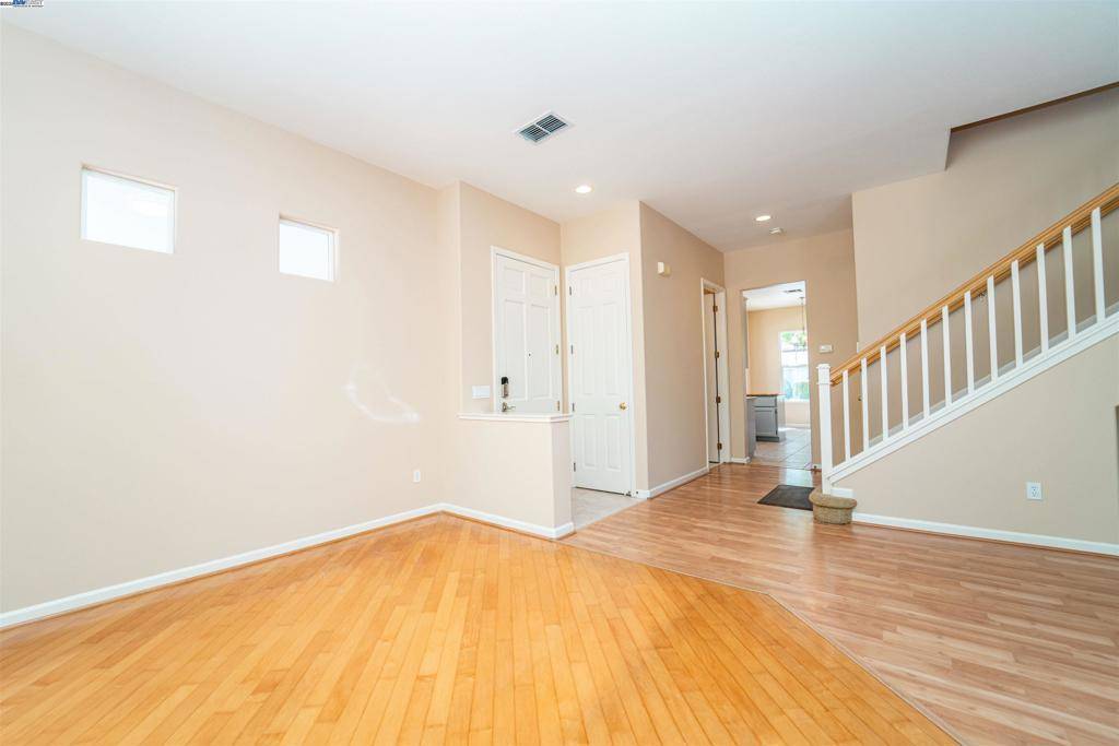 Pleasanton, CA 94588,5120 Merano Court