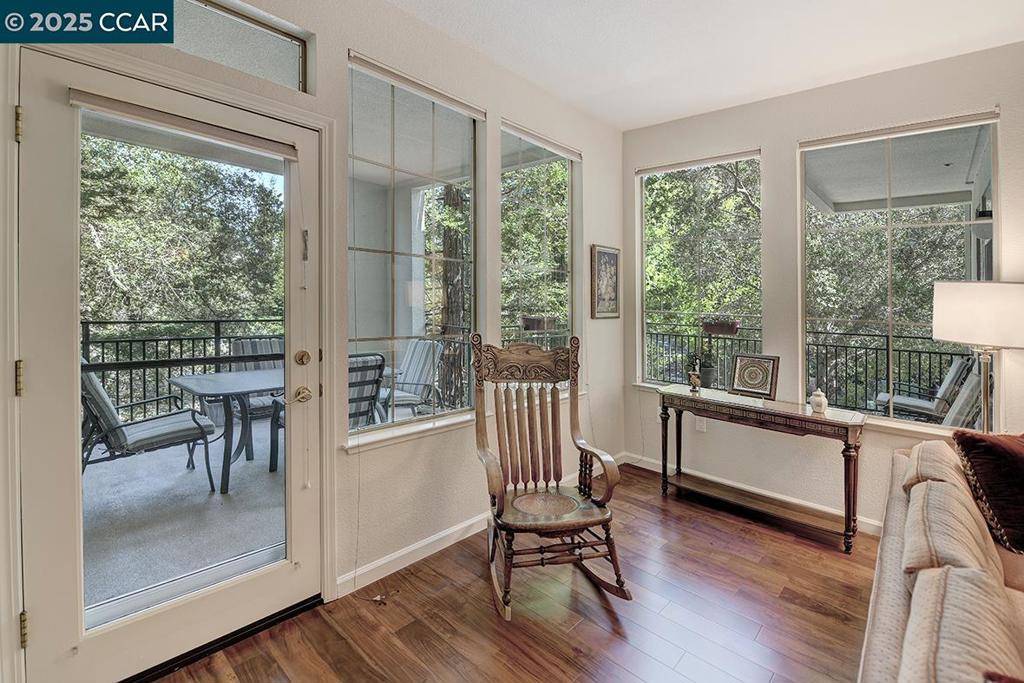 Walnut Creek, CA 94595,5910 Horsemans Canyon Dr #5A