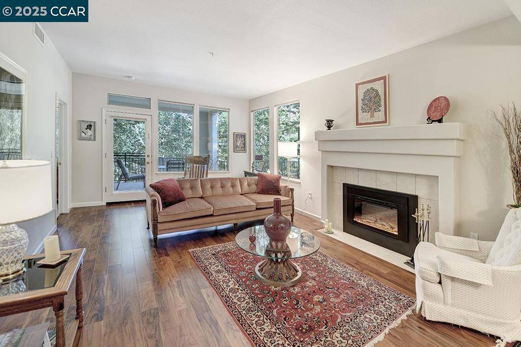 Walnut Creek, CA 94595,5910 Horsemans Canyon Dr #5A