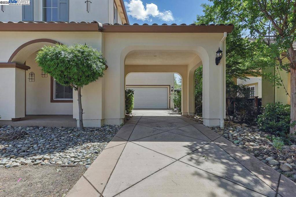 Mountain House, CA 95391,626 W La Canada Ave
