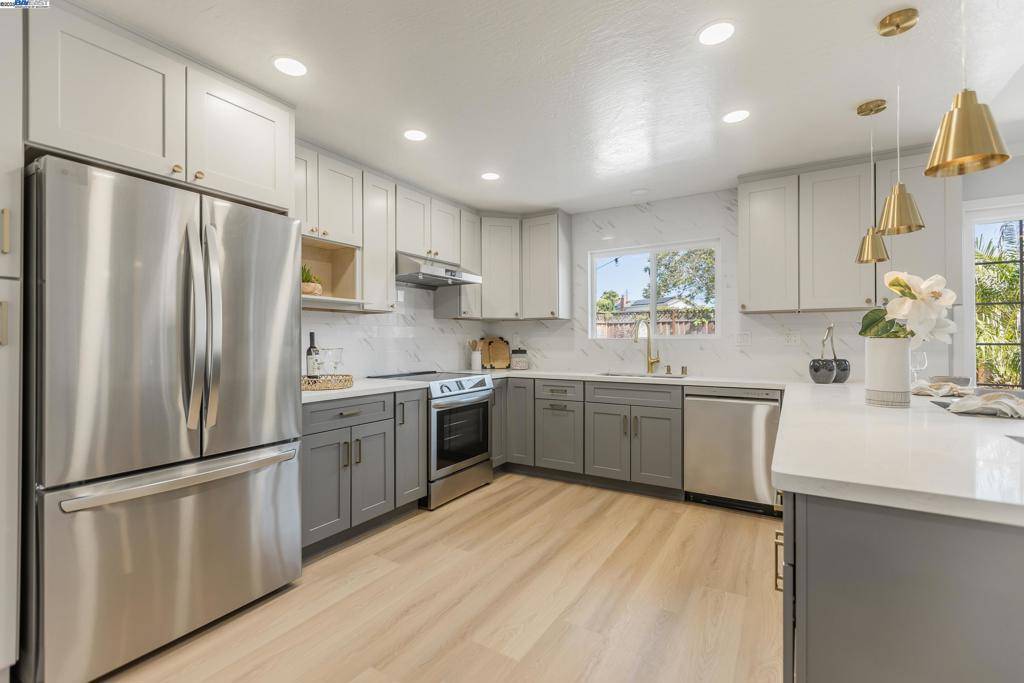 Milpitas, CA 95035,803 Russell Ln