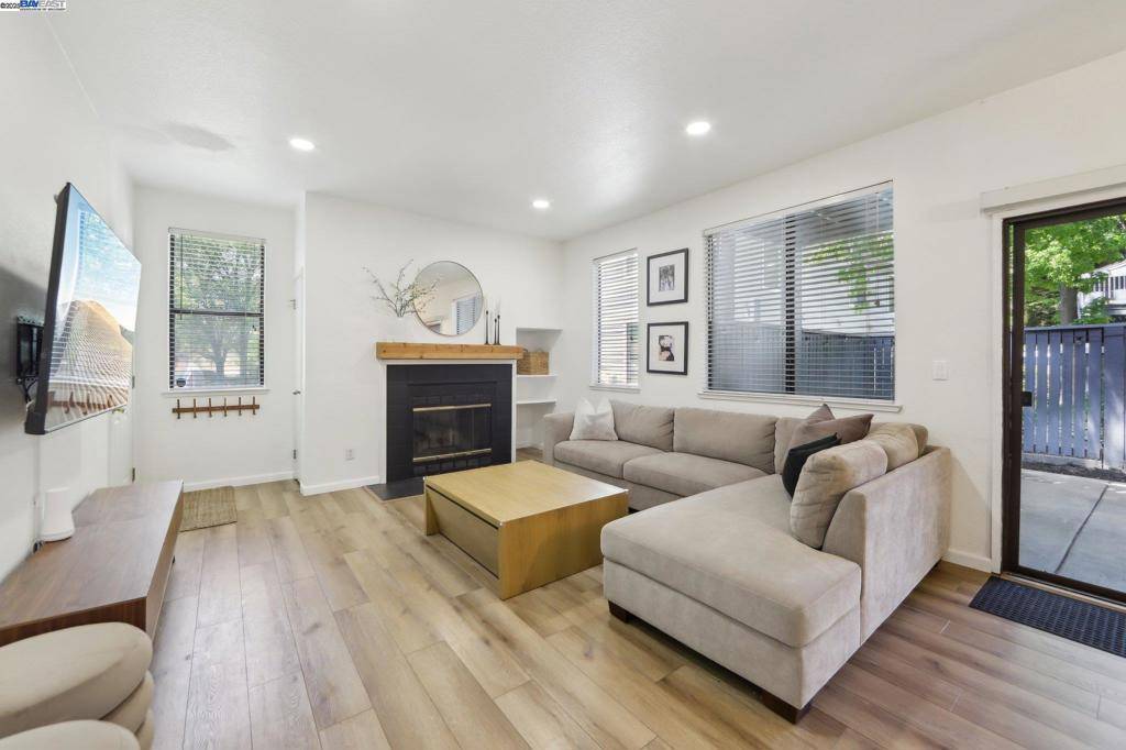 Dublin, CA 94568,7104 Cross Creek Cir #A