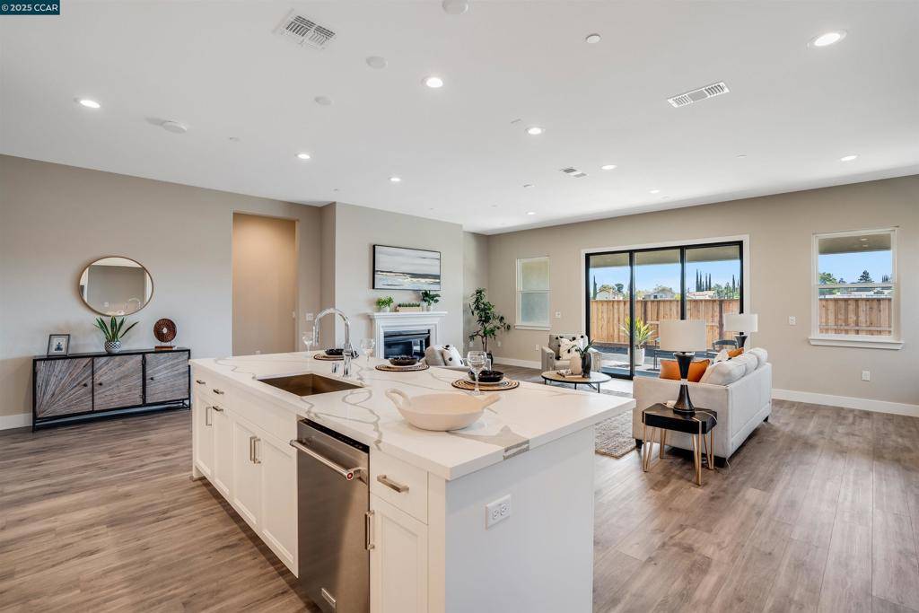 Tracy, CA 95377,1567 Aloha Lane