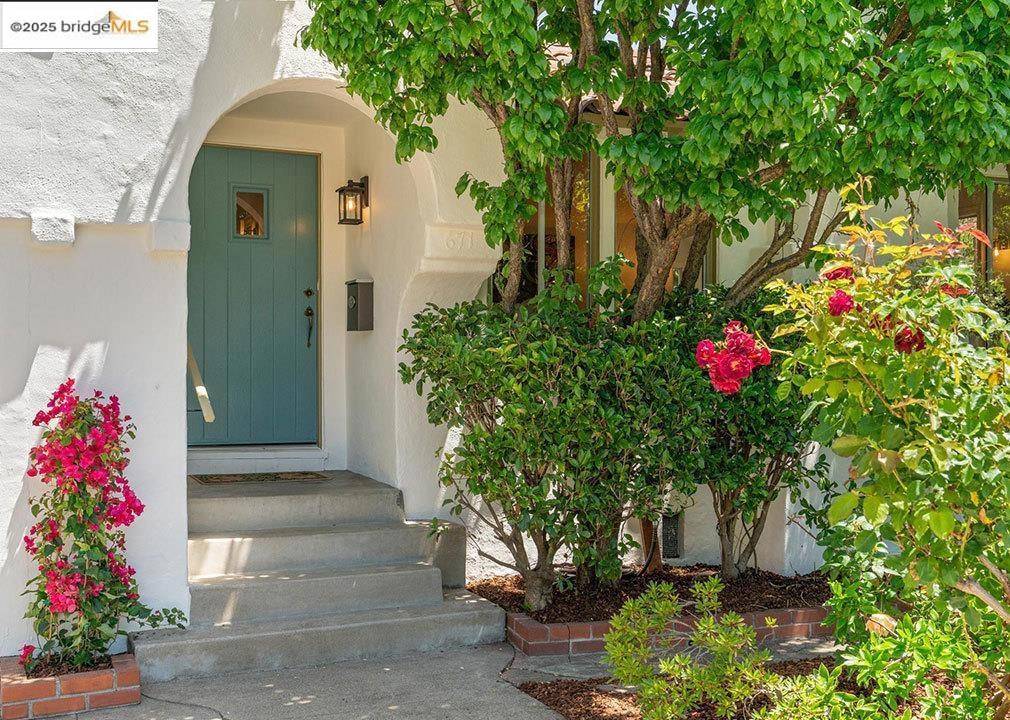 Albany, CA 94706,671 San Gabriel AVE