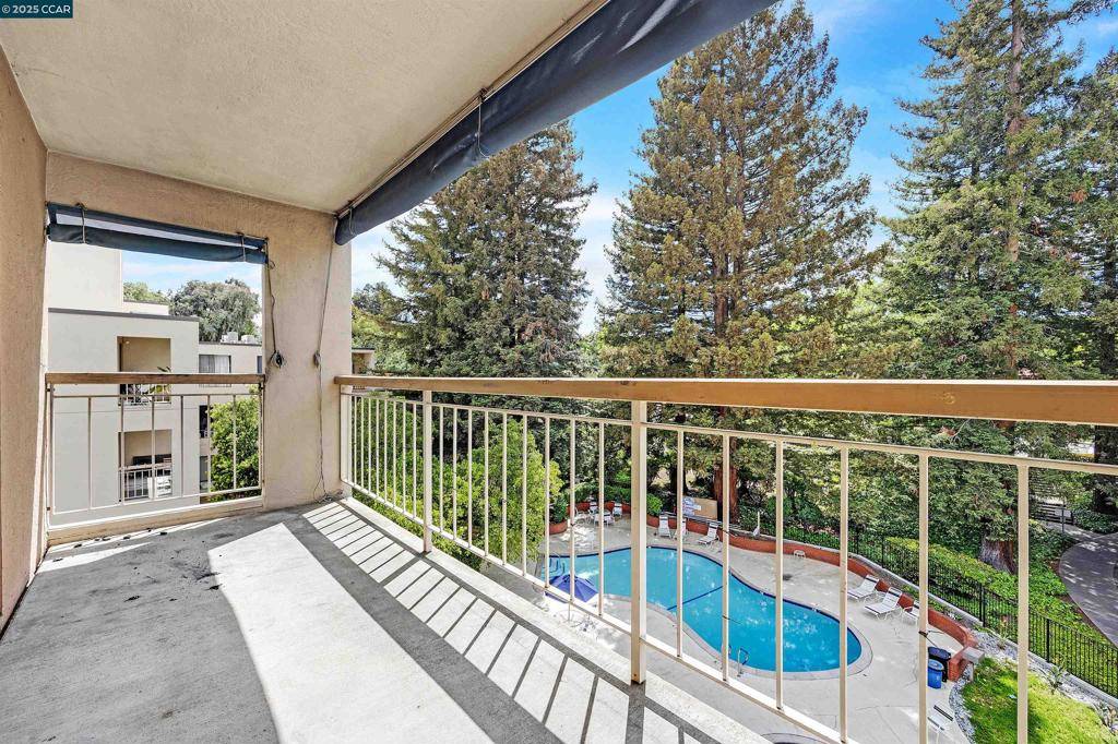 Walnut Creek, CA 94596,320 N Civic Dr #402