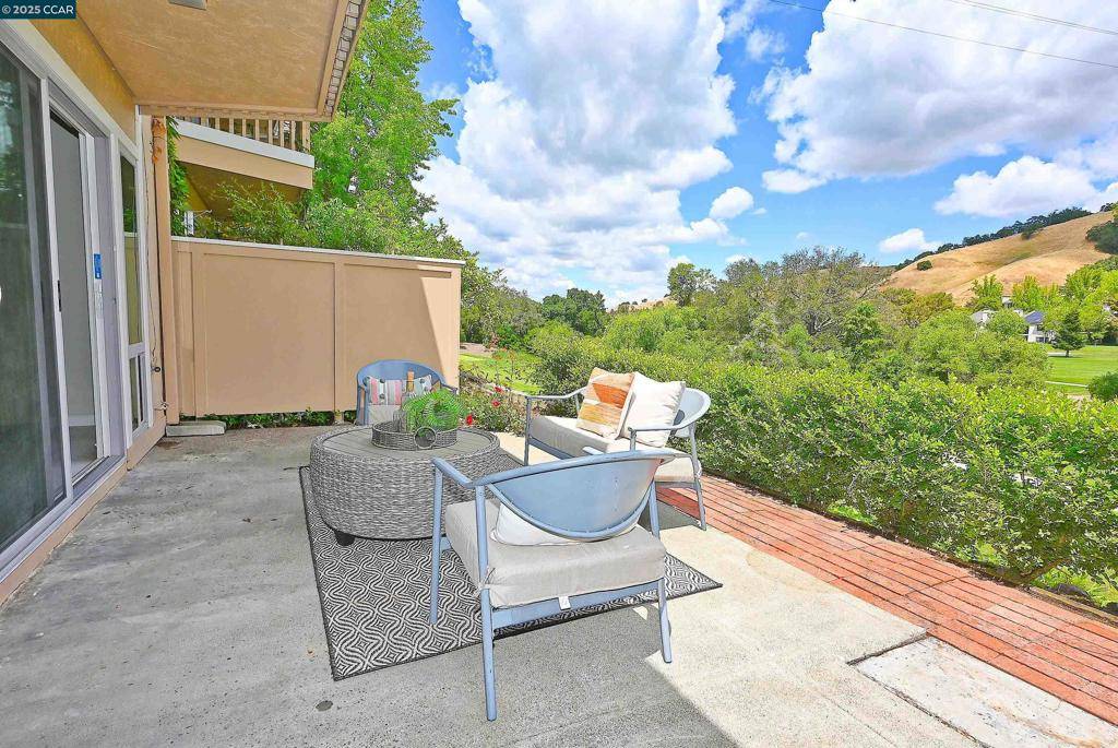 Walnut Creek, CA 94595,3434 Tice Creek Dr #7
