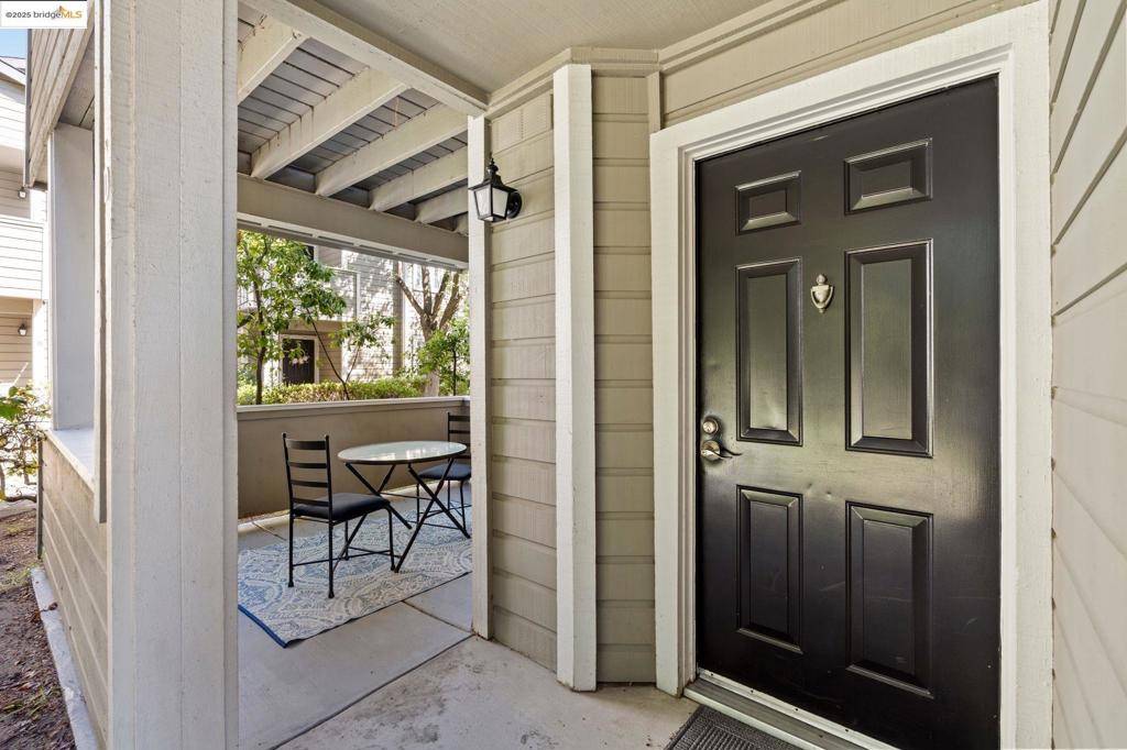 Oakland, CA 94605,520 Canyon Oaks #D