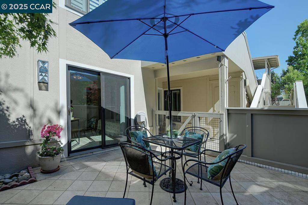 Walnut Creek, CA 94595,2017 Oakmont Way #2