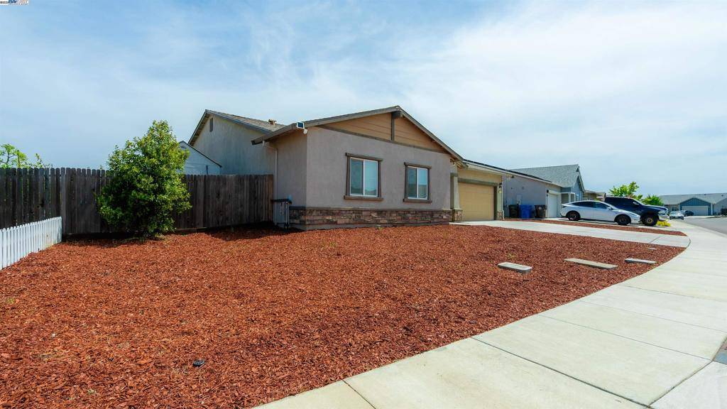 Manteca, CA 95337-9042,2650 Adams Lane