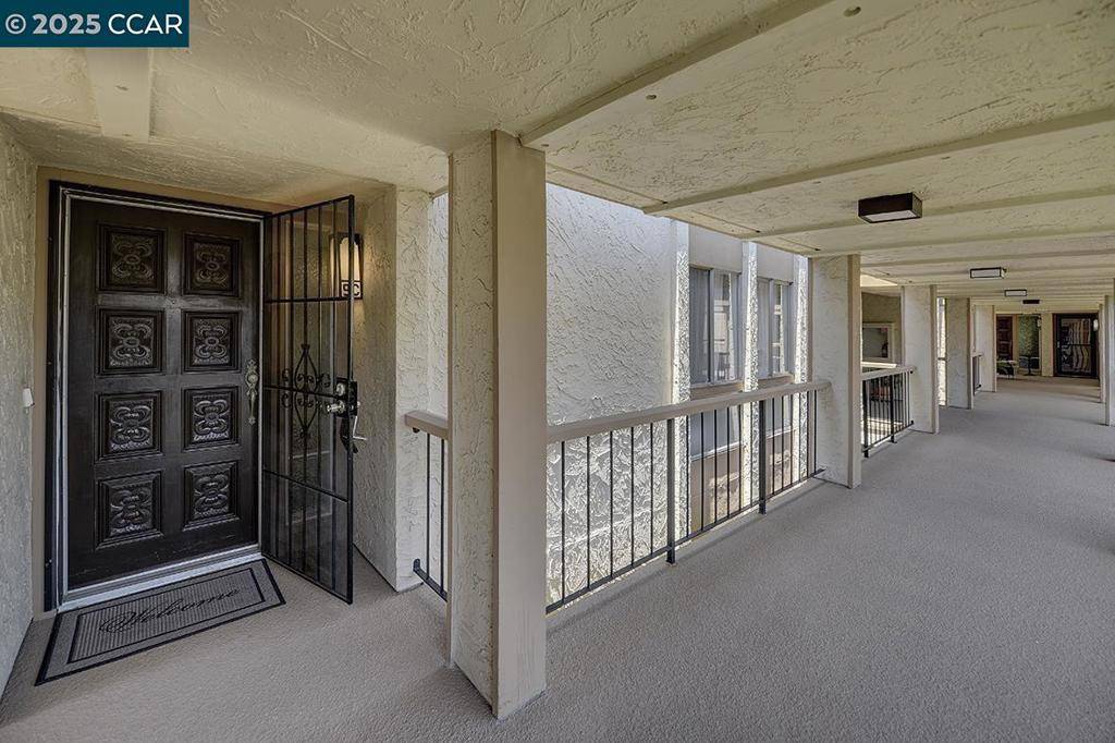 Walnut Creek, CA 94595,4033 Terra Granada Dr #9C