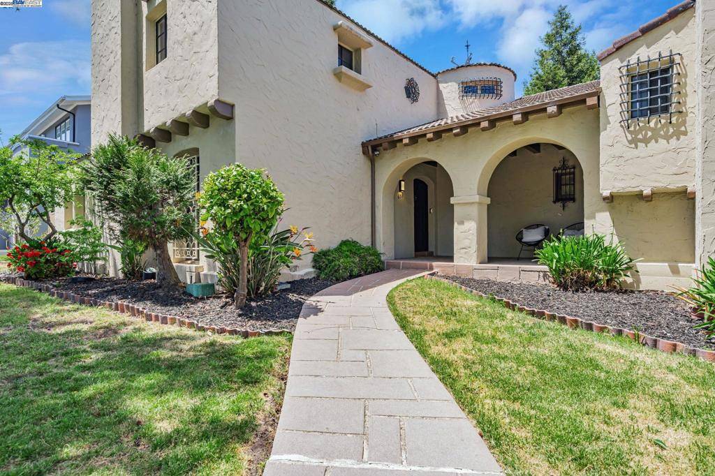 Oakland, CA 94610,659 Kenwyn Rd