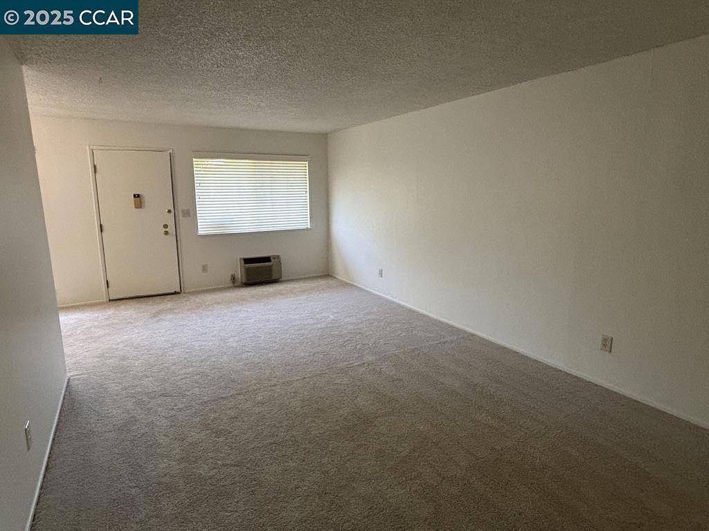 Concord, CA 94518,1060 Oak Grove Rd #10