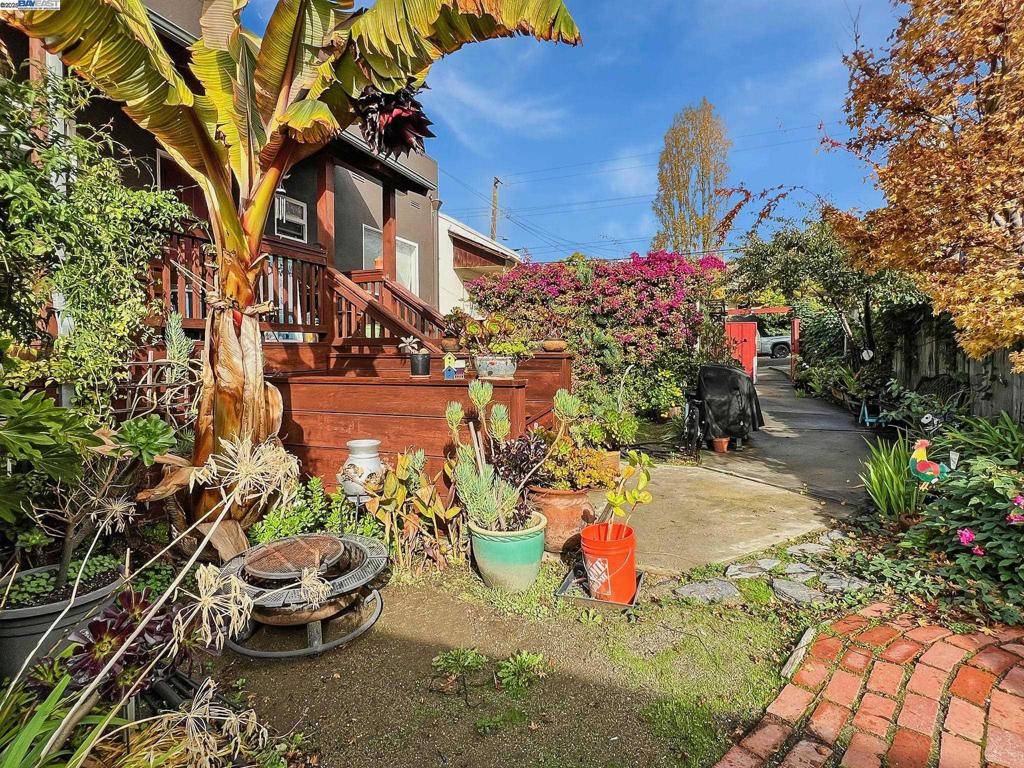 Oakland, CA 94619,2622 Kingsland Ave