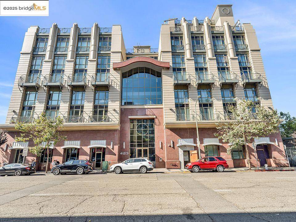 Oakland, CA 94607,423 7Th St #914