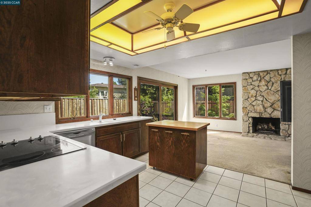 Danville, CA 94526,220 Daylight Pl
