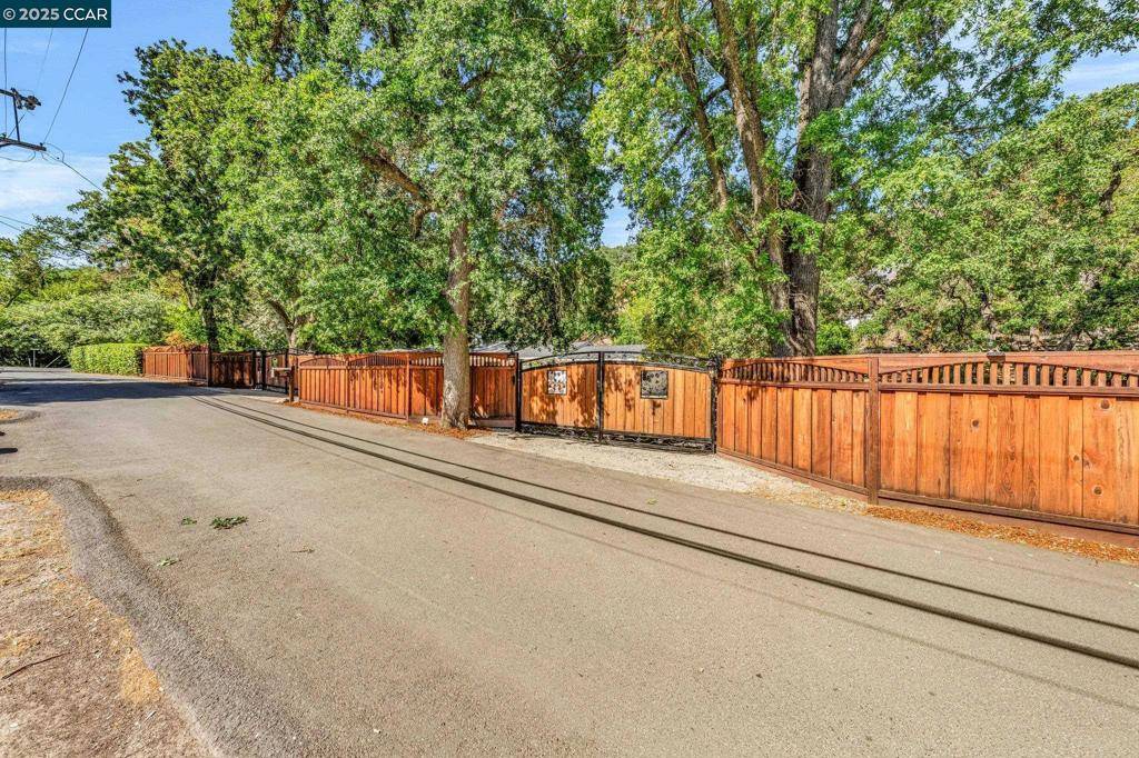 Walnut Creek, CA 94595,205 Castle Hill Ranch Rd
