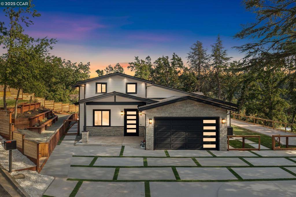 Walnut Creek, CA 94595,17 Julianne Ct