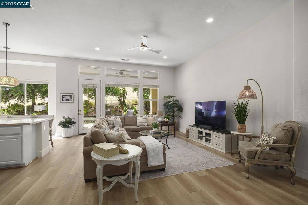 Brentwood, CA 94513,346 Gladstone Dr